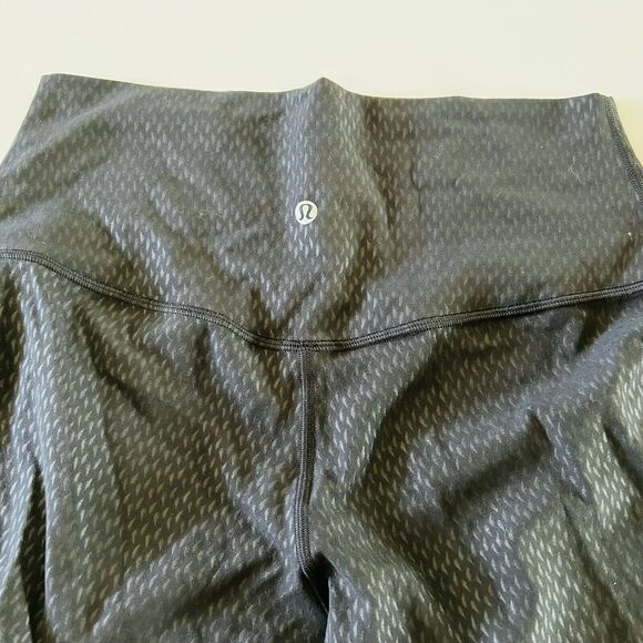LULULEMON ATHLETICA Diverge Emboss Black Align HR Crop 21" Leggings - US 10 - Picture 4 of 7